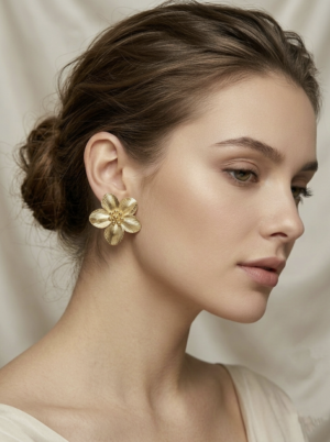bloom-stud-earring