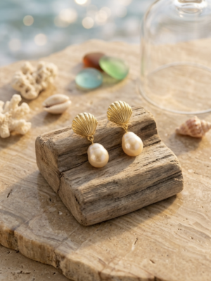 costal-themed-pearl-earrings