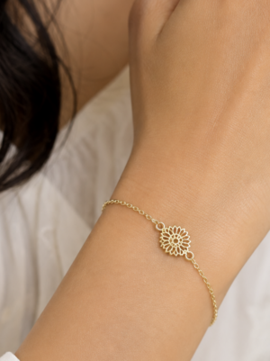 dahlia bloom bracelet