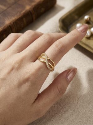 seraphine-twist-ring